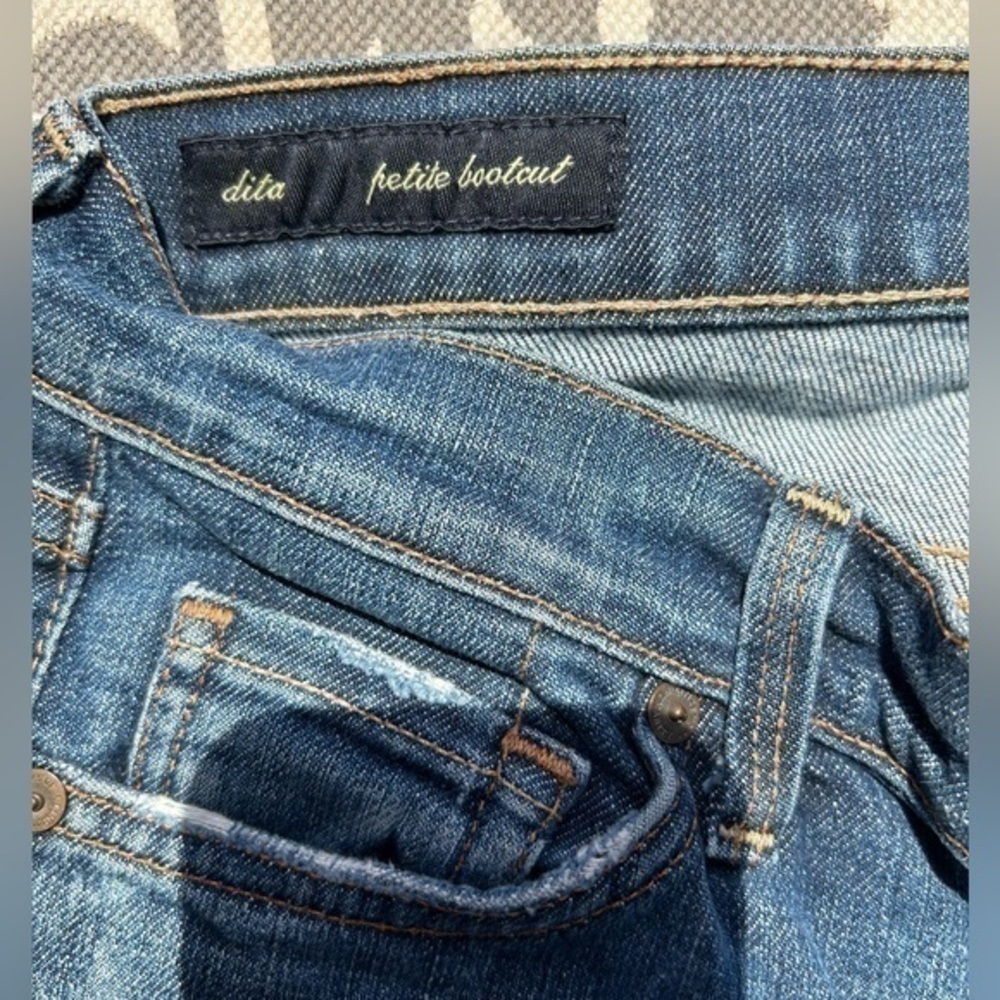 💋Citizens of Humanity Dita Petite Bootcut blue jeans distressed 👖26 - Picture 5 of 10